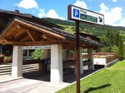 parking du village