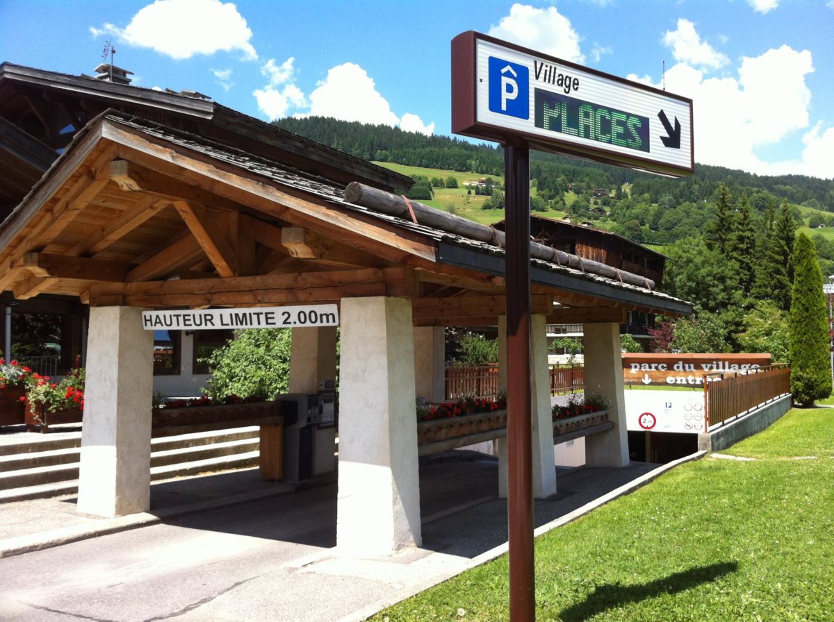 parking du village