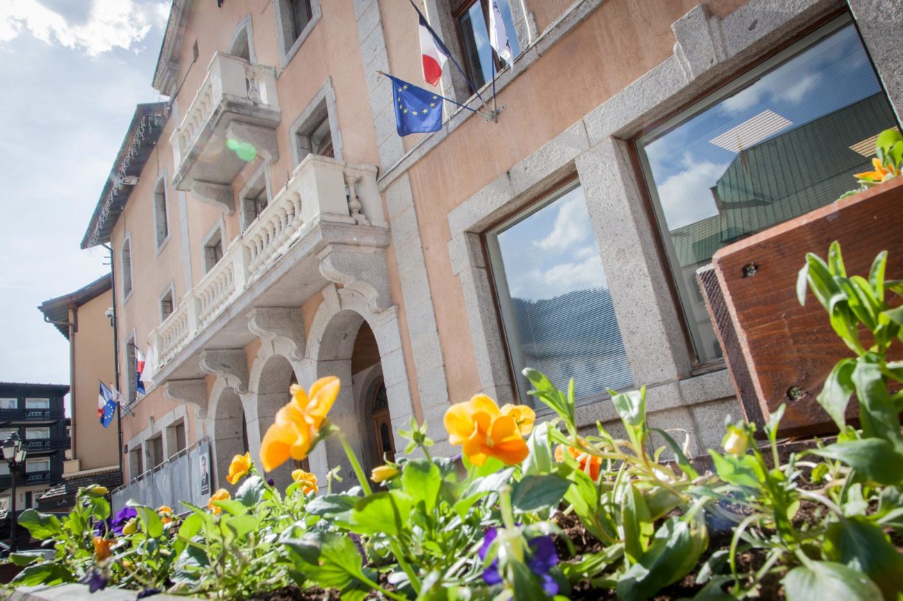 bac à fleurs mairie