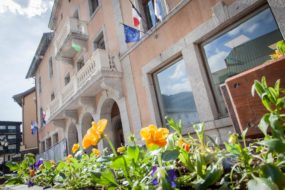 bac à fleurs mairie